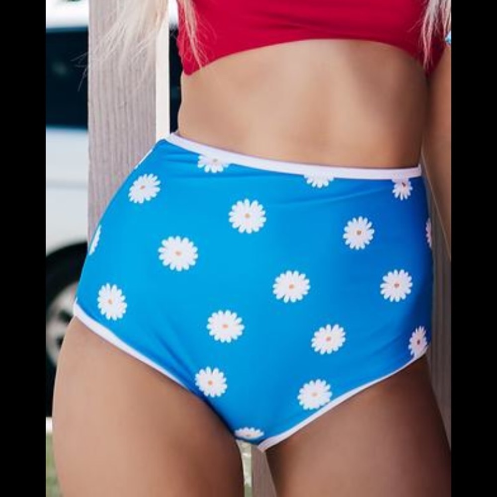 NWT Retro Floral Sky Print Bikini Bottoms